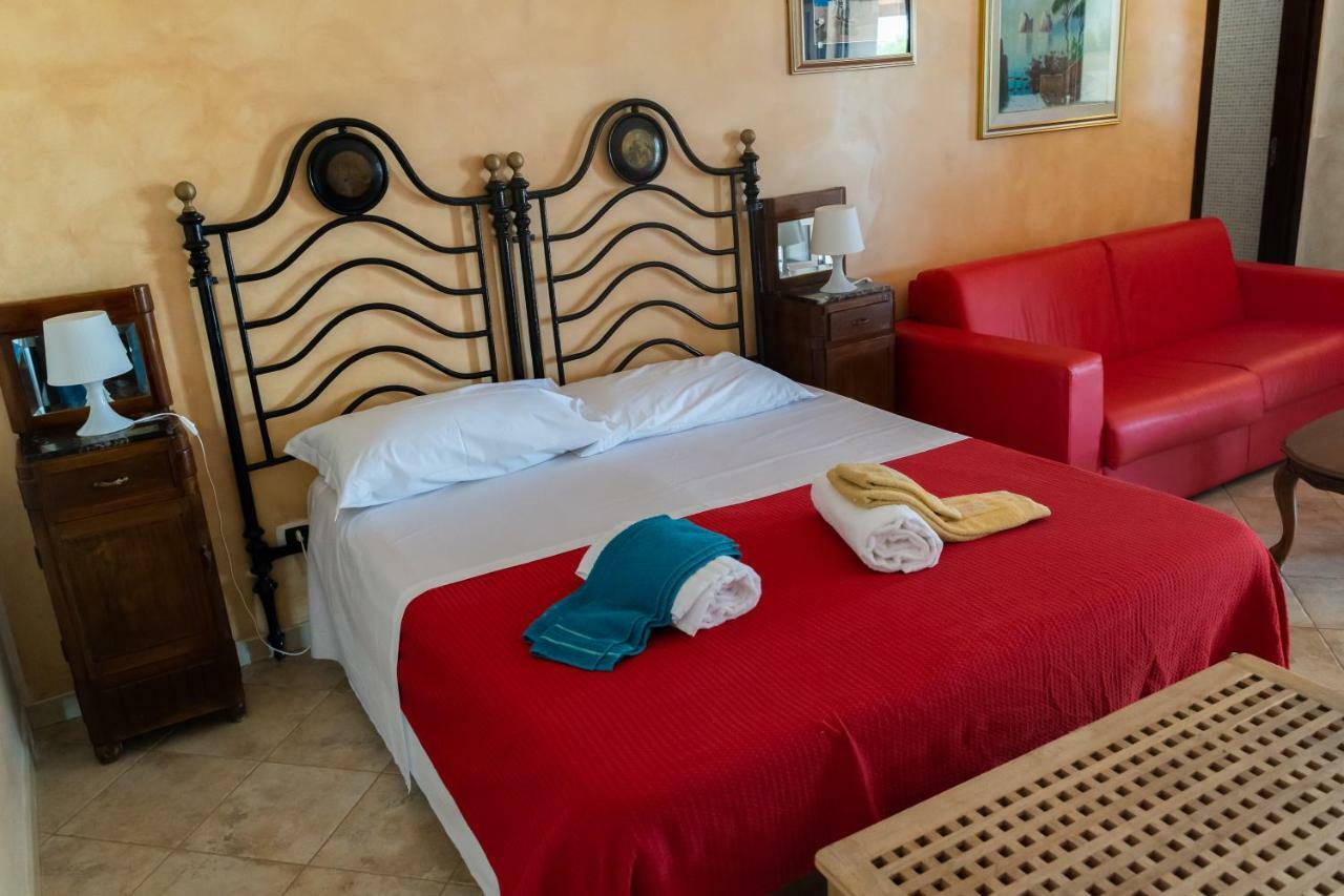 Agriturismo Biologico Sant'Andrea Castellaneta Marina Exterior photo