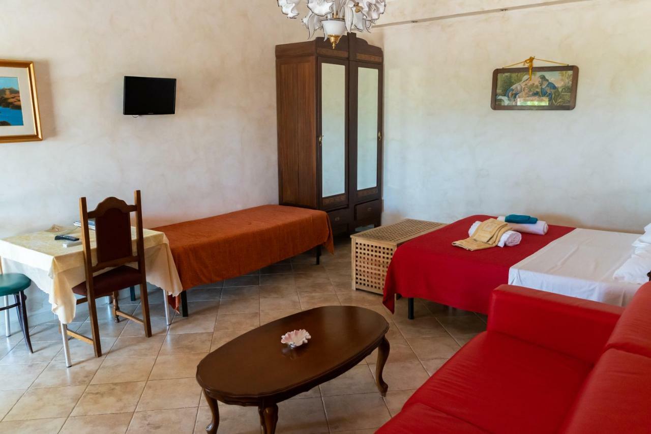 Agriturismo Biologico Sant'Andrea Castellaneta Marina Exterior photo