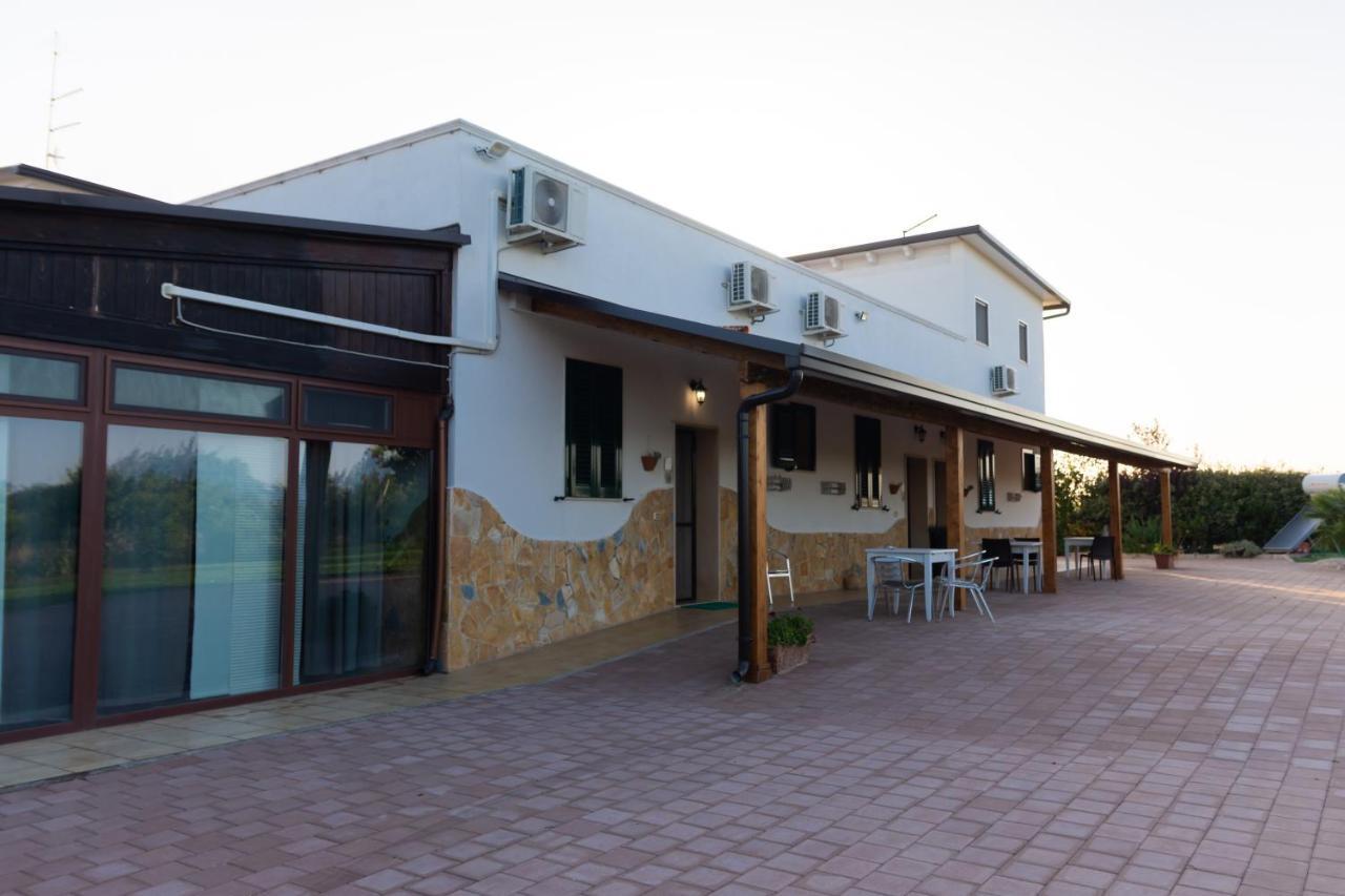 Agriturismo Biologico Sant'Andrea Castellaneta Marina Exterior photo